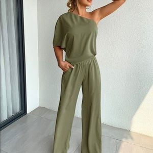Olive green NIB batwing one shoulder top and bottom set
